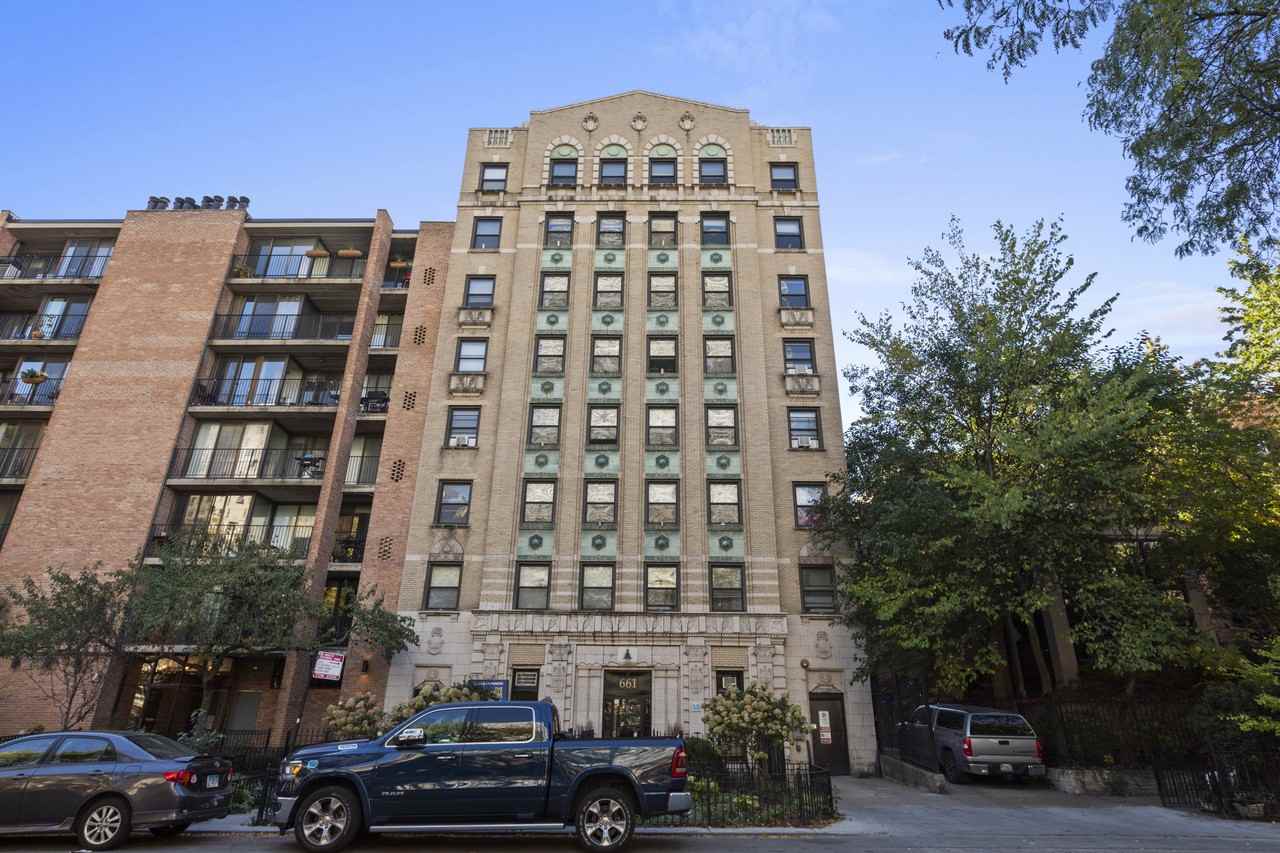 661 W Sheridan Rd, Chicago, IL 60613, USA