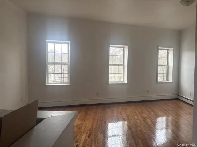 676 Jamaica Ave, Brooklyn, NY 11208, USA