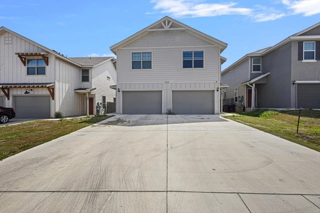 2302 Tulipwood Cv, San Antonio, TX 78245, USA