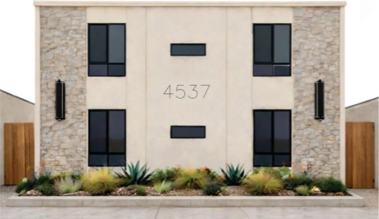 Two Bedroom with AC in Normal Heights! **Move In Special**
