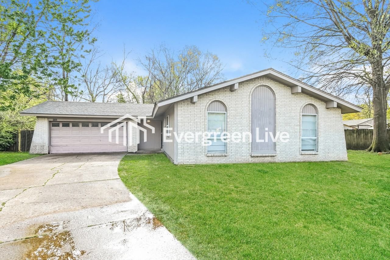 5323 Sunnyside Cove, Memphis, TN 38135, USA