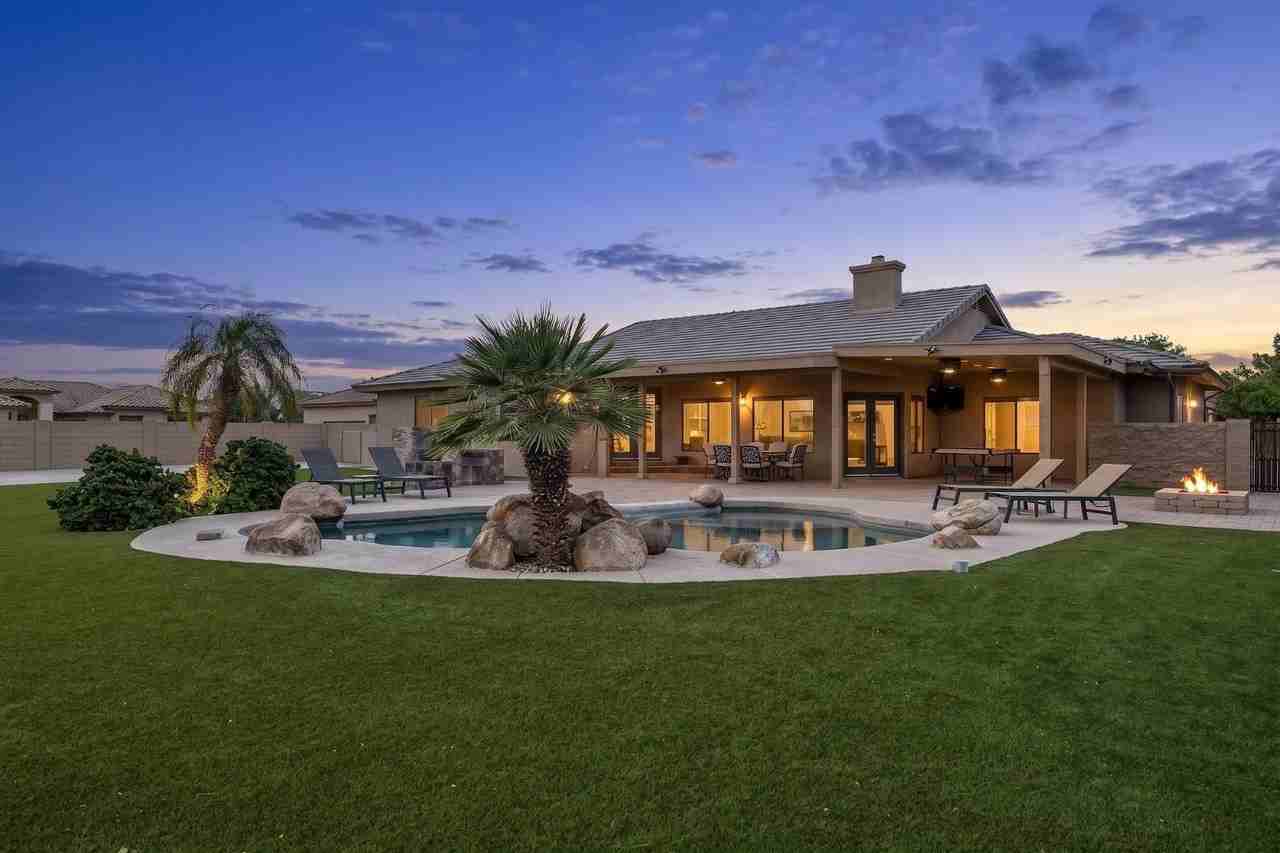 9033 W Patrick Ln, Peoria, AZ 85383, USA