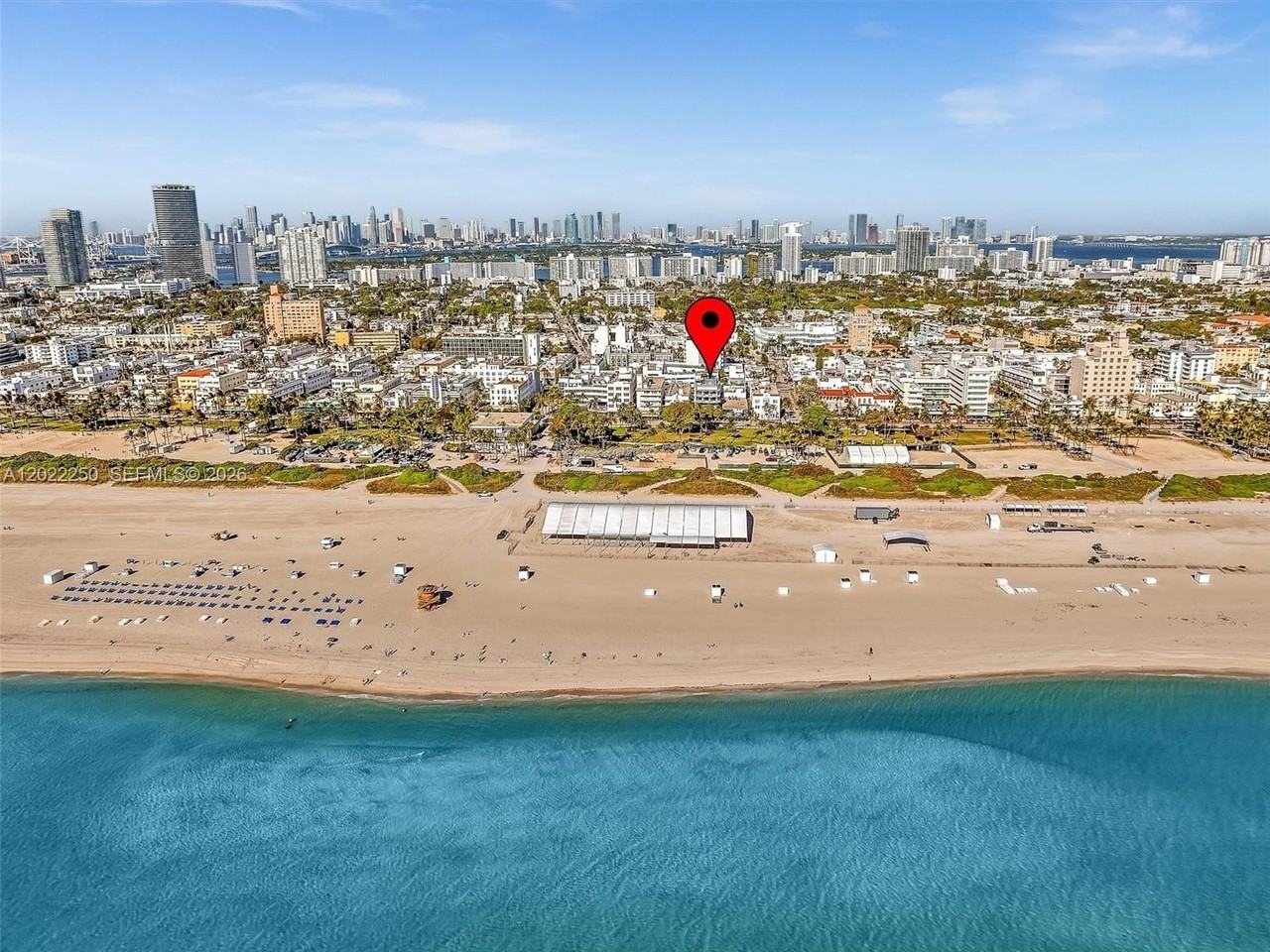 1052 Ocean Dr, Miami Beach, FL 33139, USA