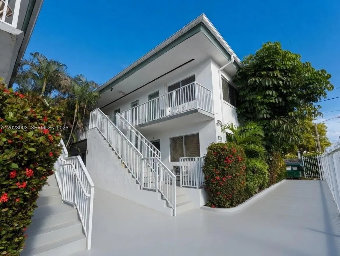 7935 Carlyle Ave, Miami Beach, FL 33141, USA