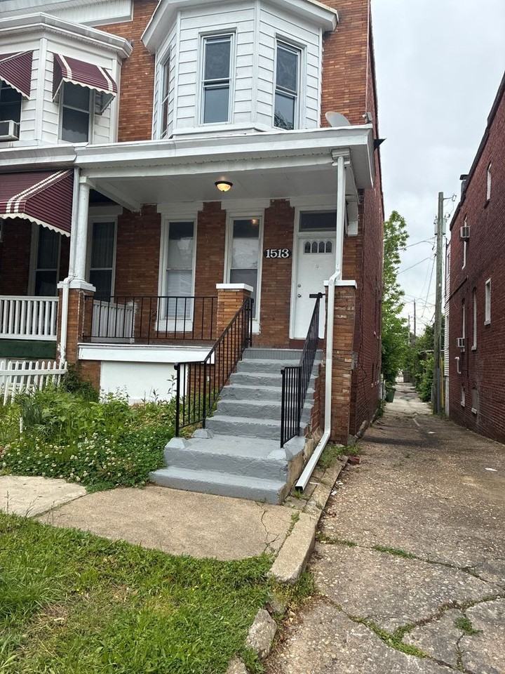 1513 N Ellamont St, Baltimore, MD 21216, USA