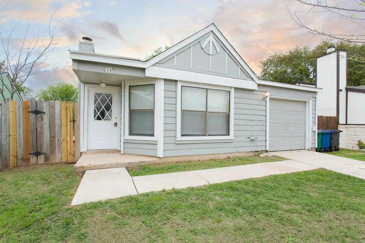 6339 Village Clb, San Antonio, TX 78250, USA