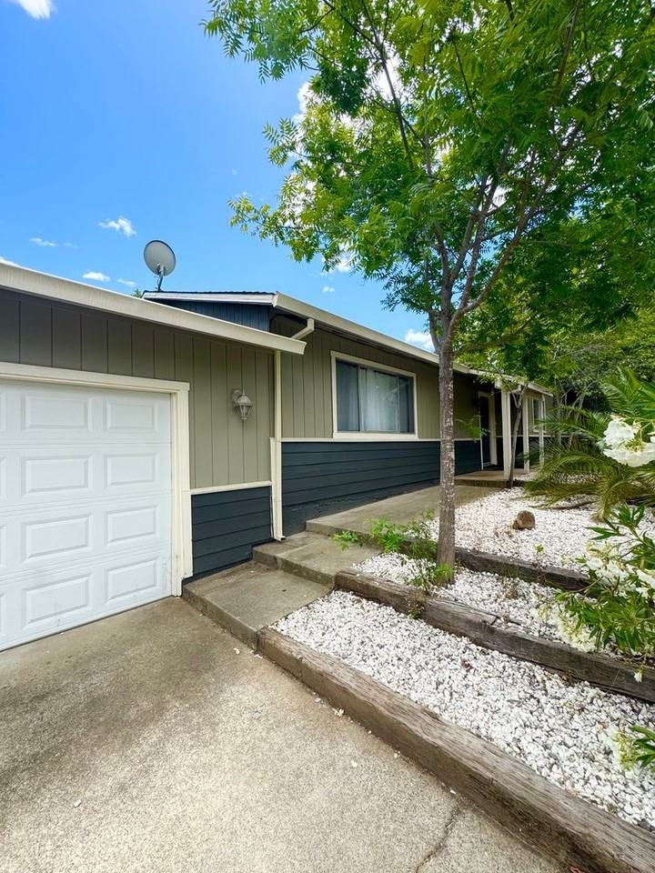 1502 Cottonwood Ave, Redding, CA 96001, USA