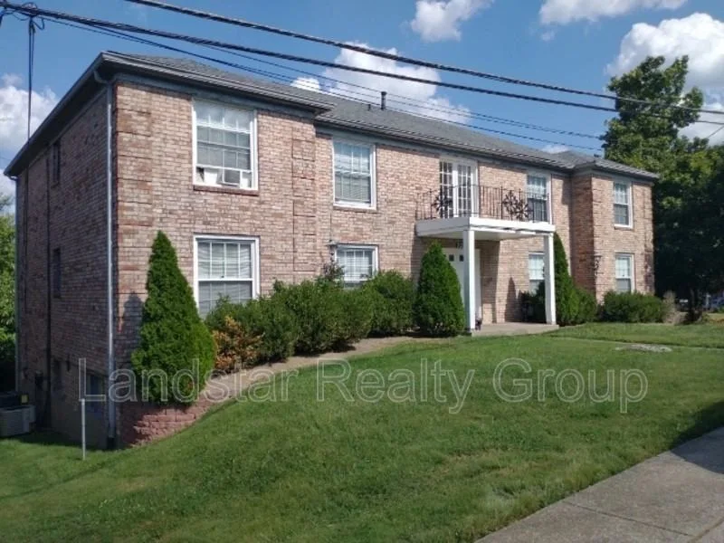 3221 Kemmons Dr, Louisville, KY 40218, USA