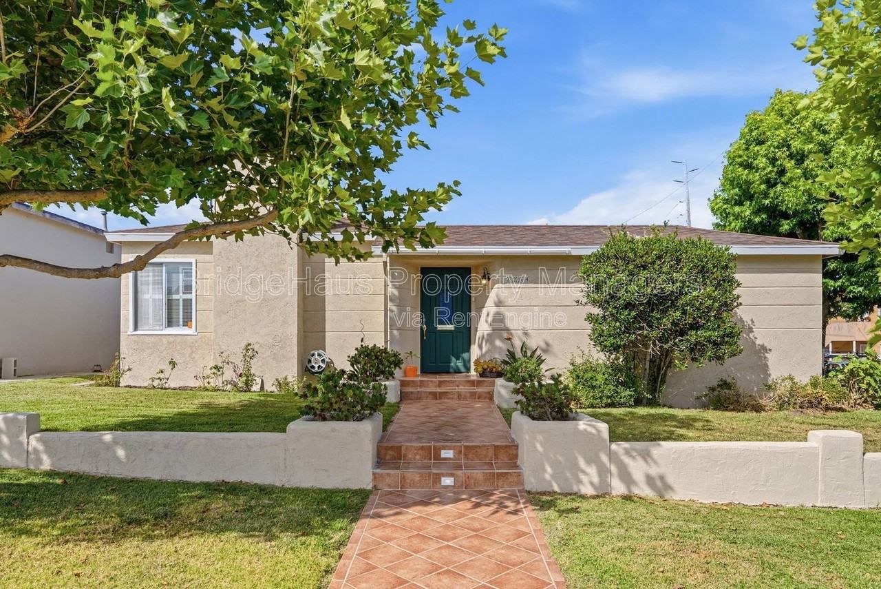 3204 Ingelow St, San Diego, CA 92106, USA