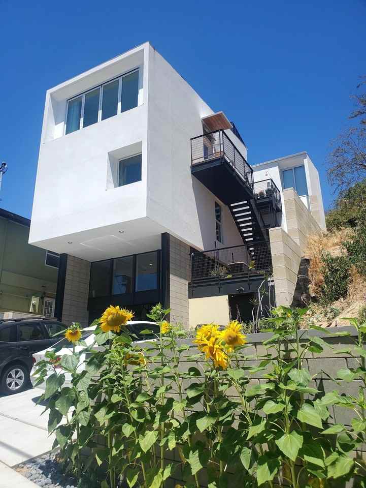 3691 Reynard Way, San Diego, CA 92103, USA