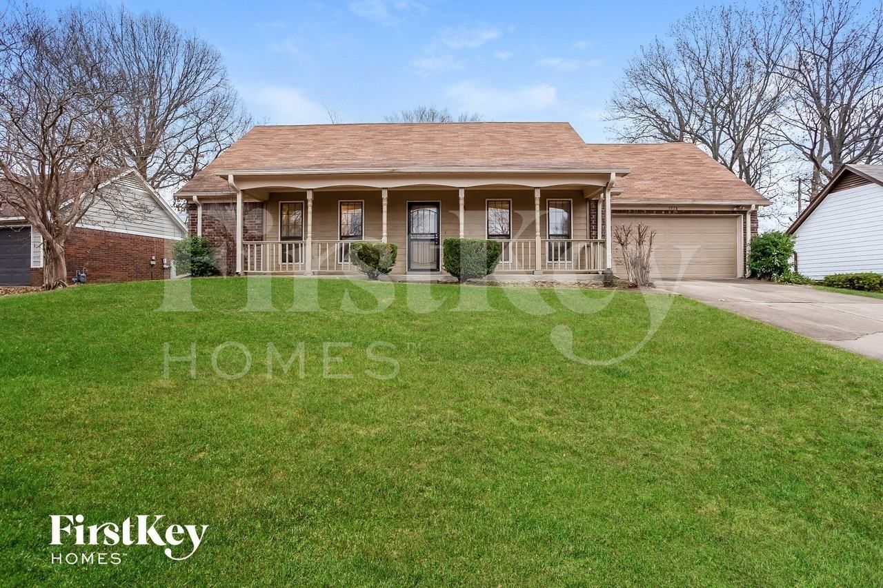 5378 Stephen Forest Cove, Memphis, TN 38141, USA