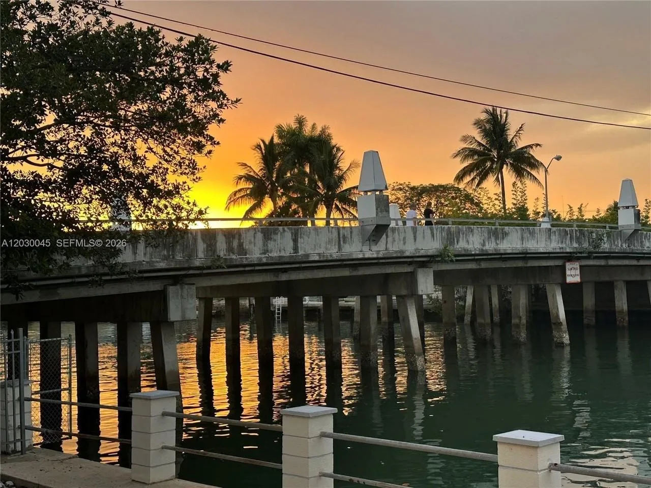 2137 Calais Dr, Miami Beach, FL 33141, USA