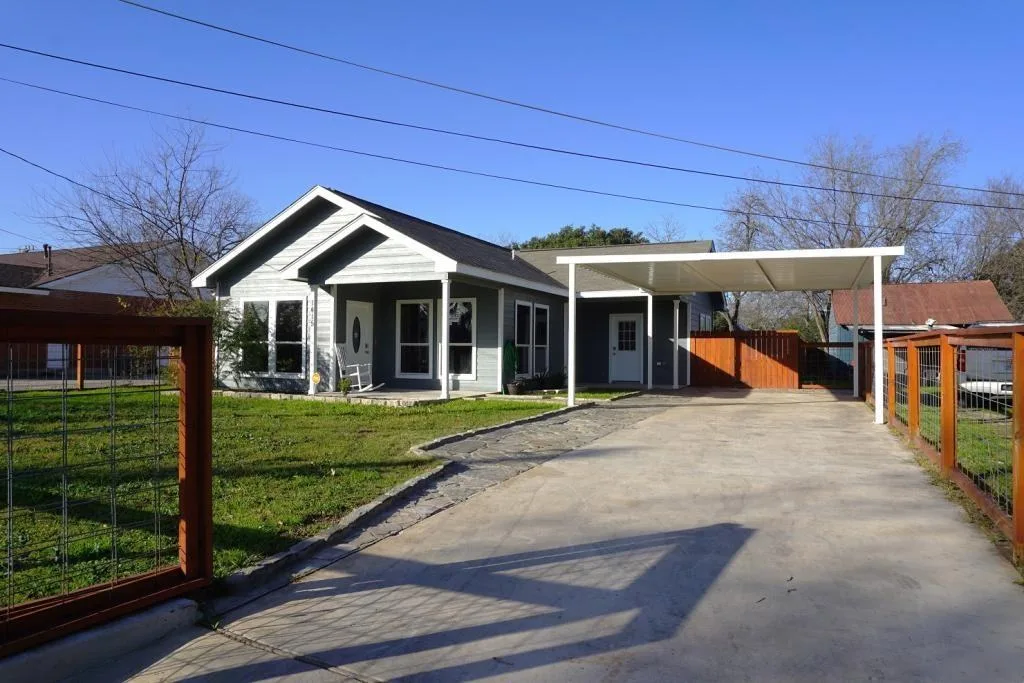 1415 Semlinger Rd, San Antonio, TX 78220, USA