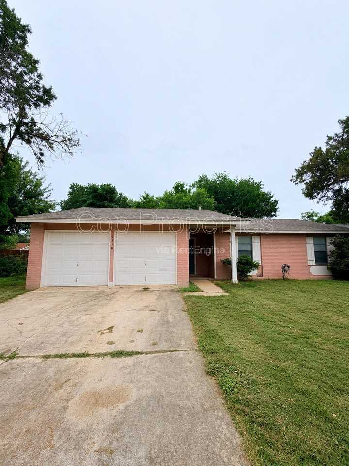 9319 Cliff Point Dr, San Antonio, TX 78250, USA