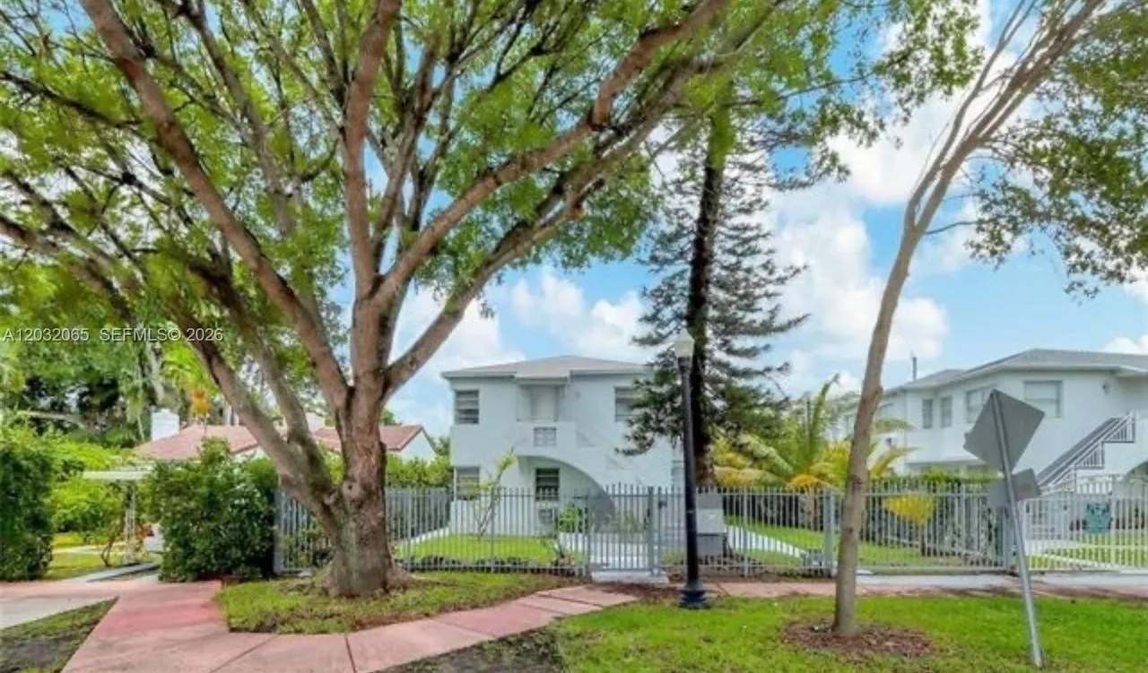 1730 Marseille Drive, Miami Beach, FL 33141, USA