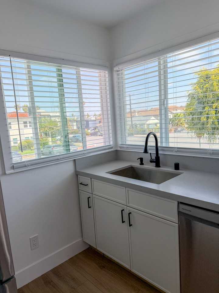 4612 North Avenue, San Diego, CA 92116, USA
