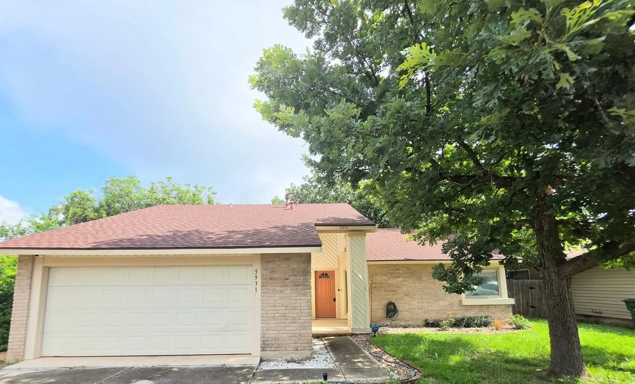 5931 Autumn Lk, San Antonio, TX 78222, USA