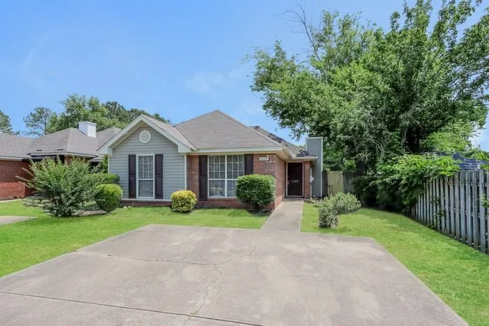 1649 Meadow Oak Ct, Montgomery, AL 36117, USA