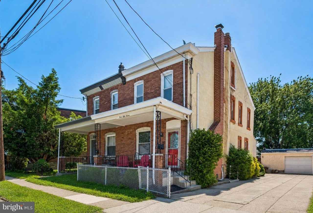 357 Lemonte St, Philadelphia, PA 19128, USA