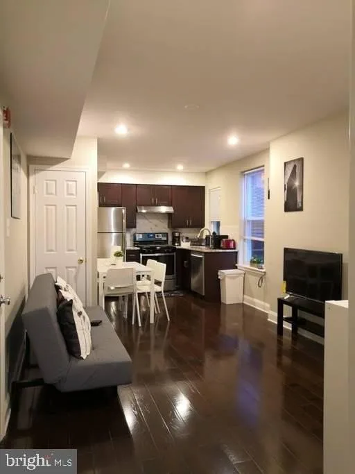 230 S 45th St, Philadelphia, PA 19104, USA