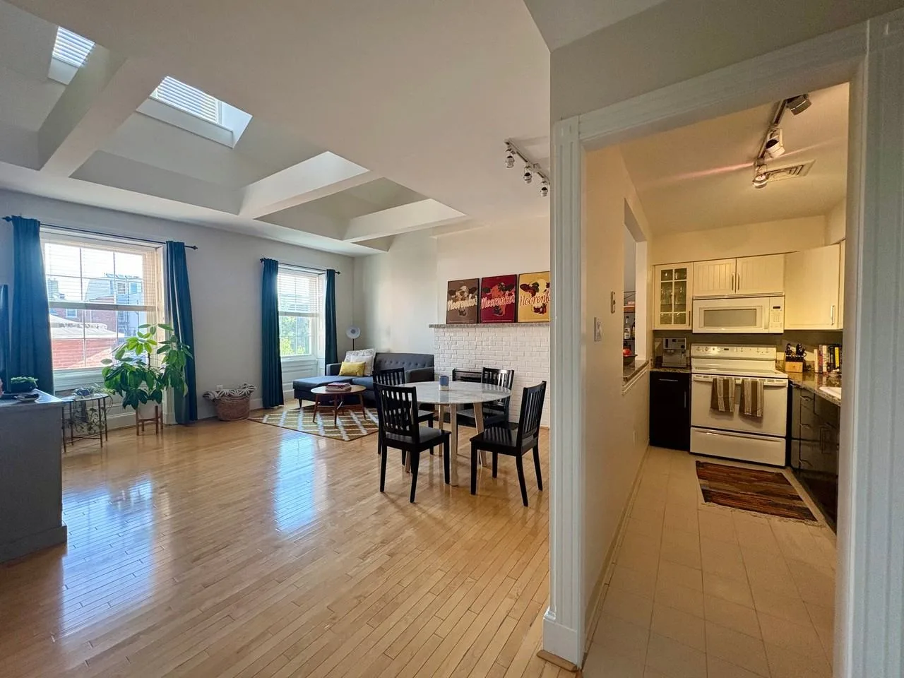 918 Spruce Street, Philadelphia, PA 19107, USA