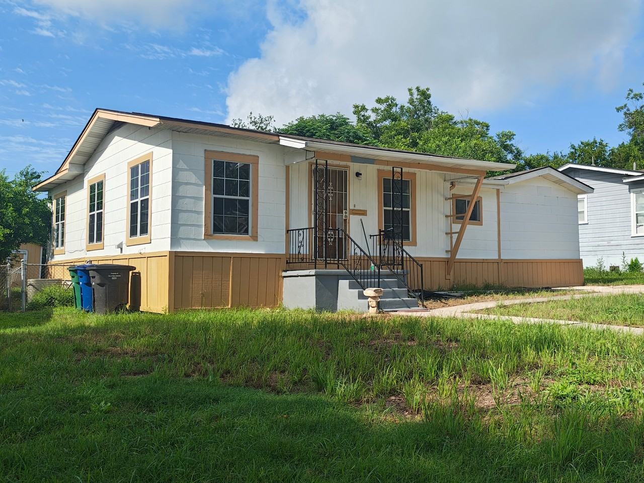 722 Pennystone Ave, San Antonio, TX 78223, USA