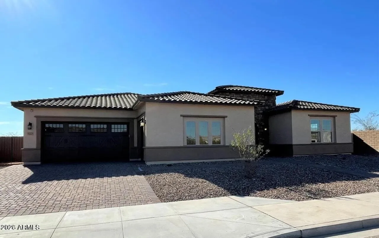 9273 W Country Club Trl, Peoria, AZ 85383, USA