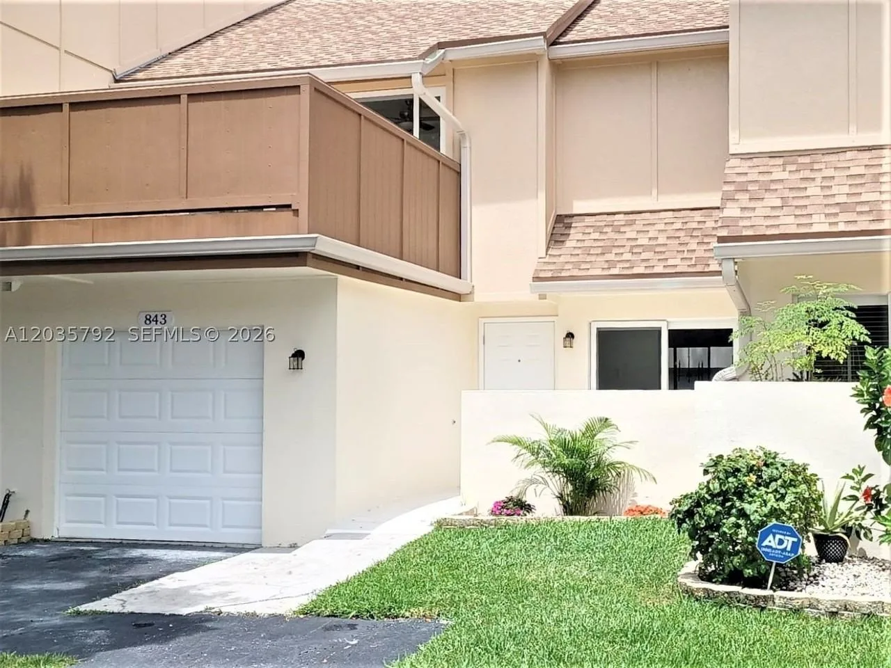 843 Nw 81st Ave, Plantation, FL 33324, USA
