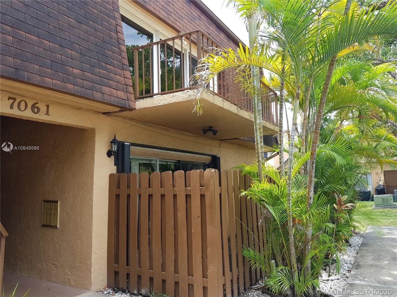 7091 W Sunrise Blvd, Plantation, FL 33313, USA