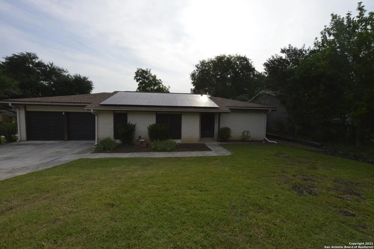 10918 Lands Run St, San Antonio, TX 78230, USA