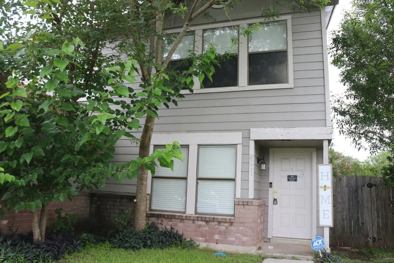 8211 Misty Cedar Dr, San Antonio, TX 78109, USA