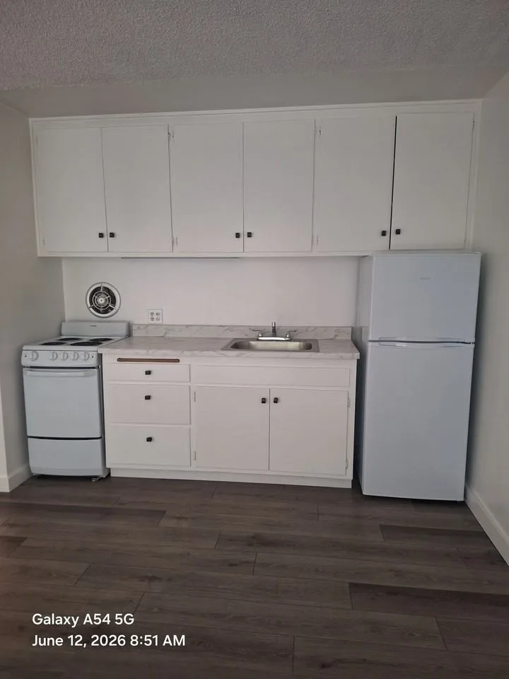609 De La Vina St, Santa Barbara, CA 93101, USA