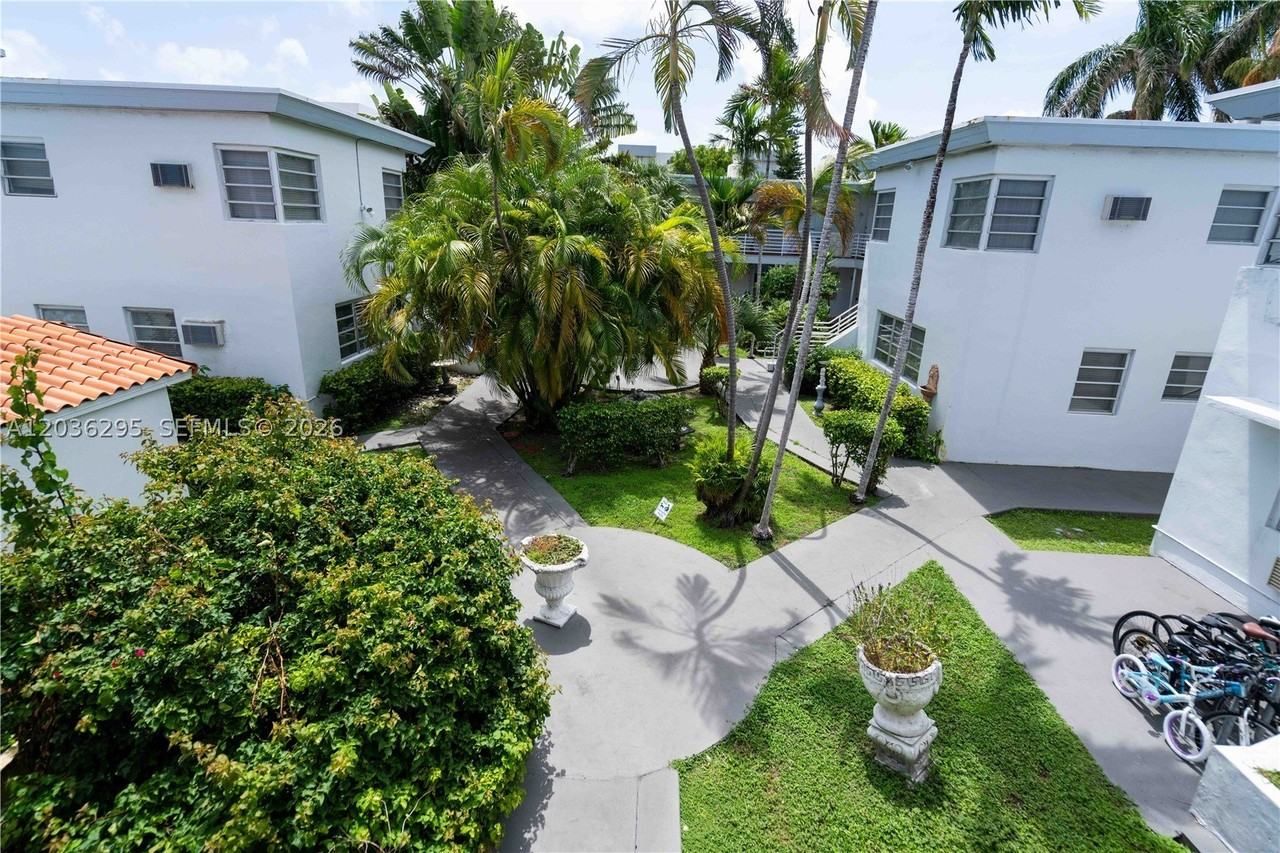 8300 Abbott Ave, Miami Beach, FL 33141, USA