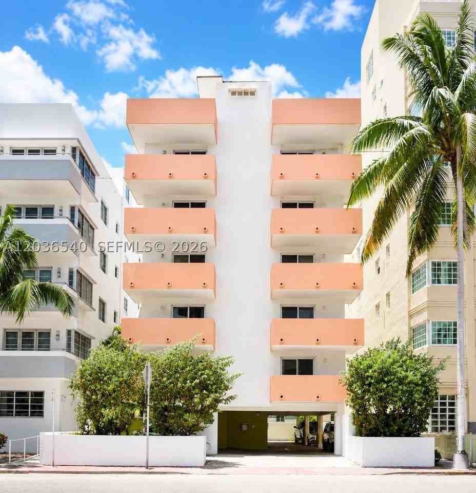 4122 Collins Avenue, Miami Beach, FL 33140, USA