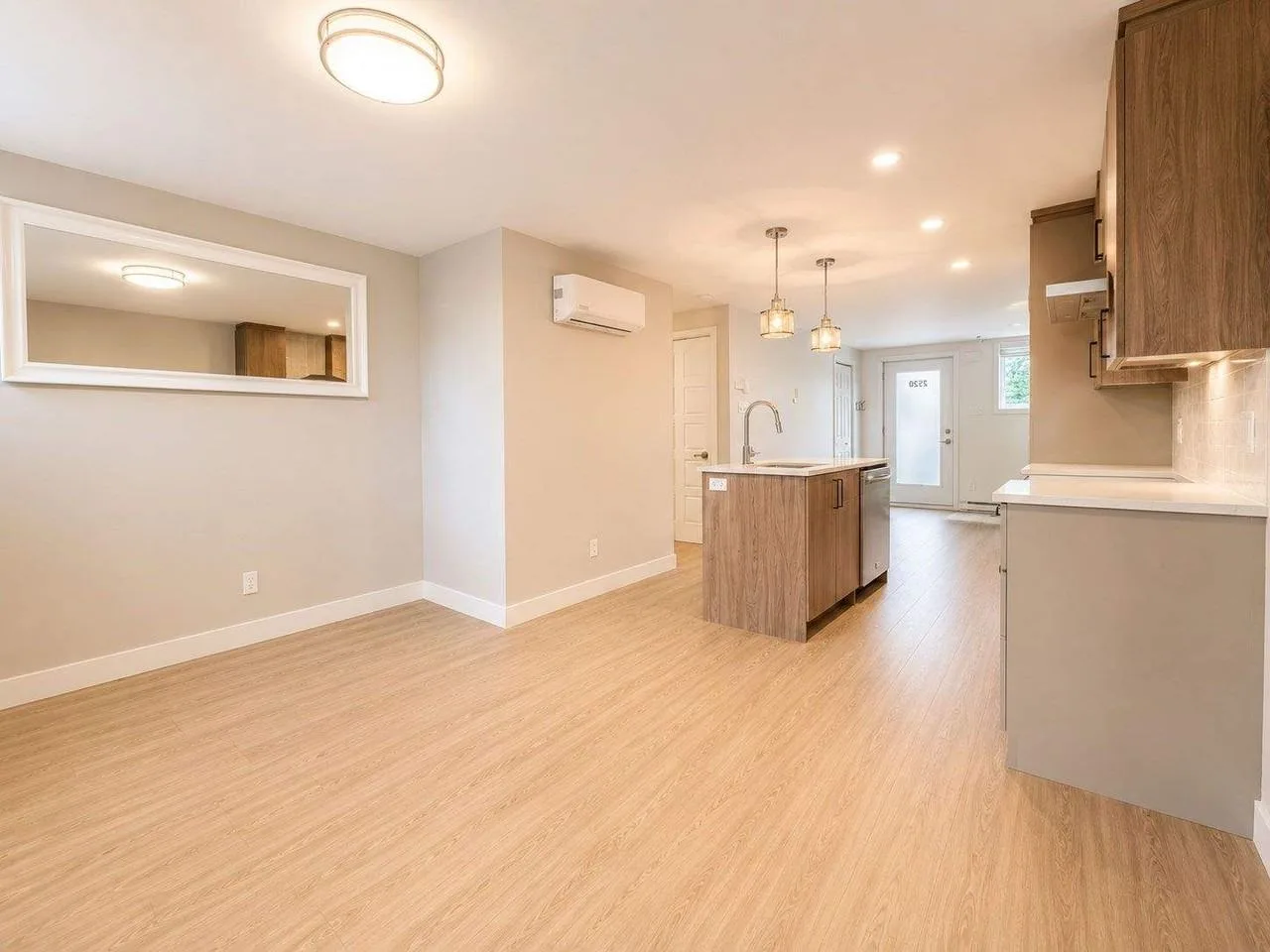 2520 Sainte-Anne