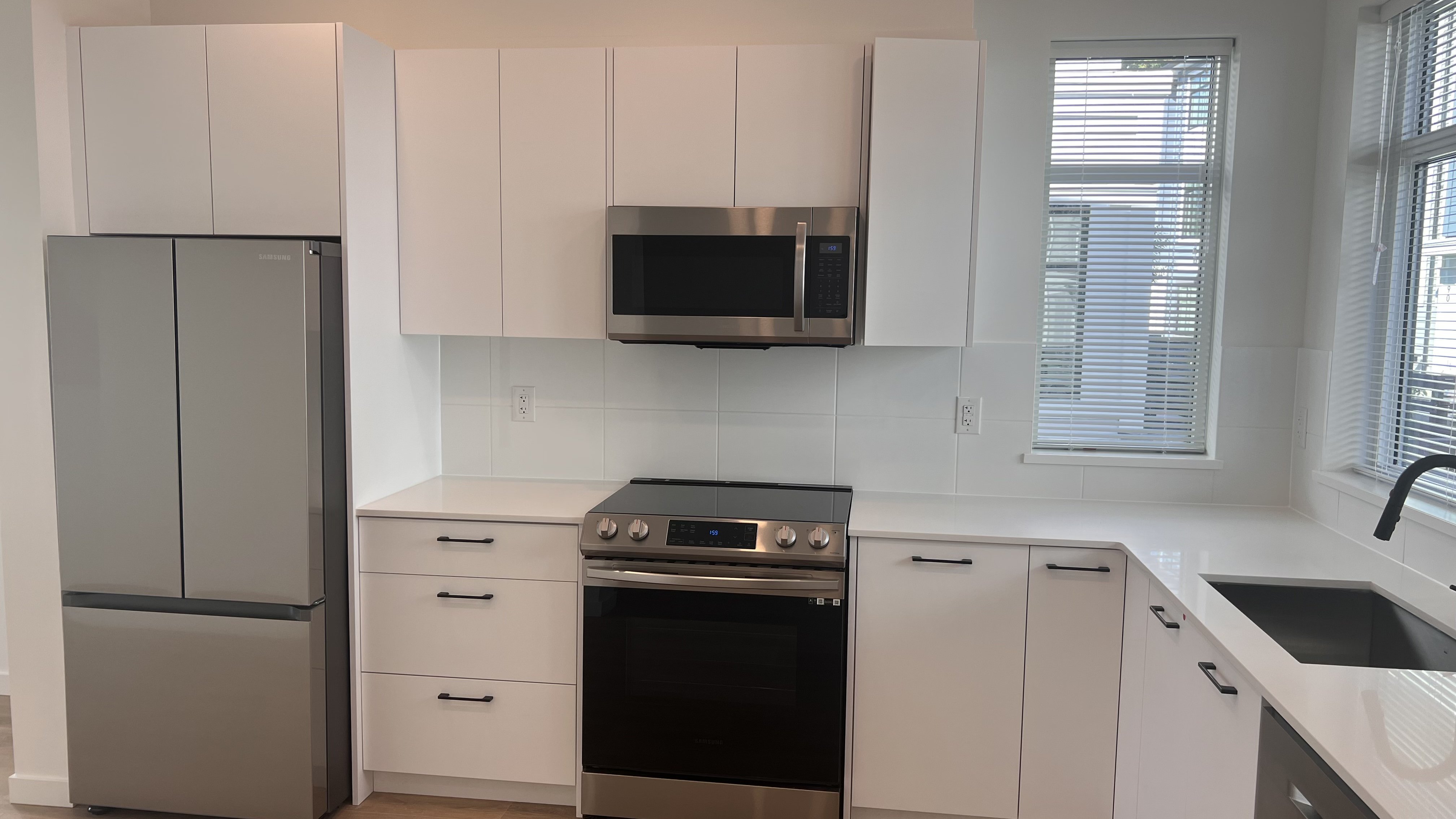 15235 Sitka Drive, Surrey, BC - Town House for rent