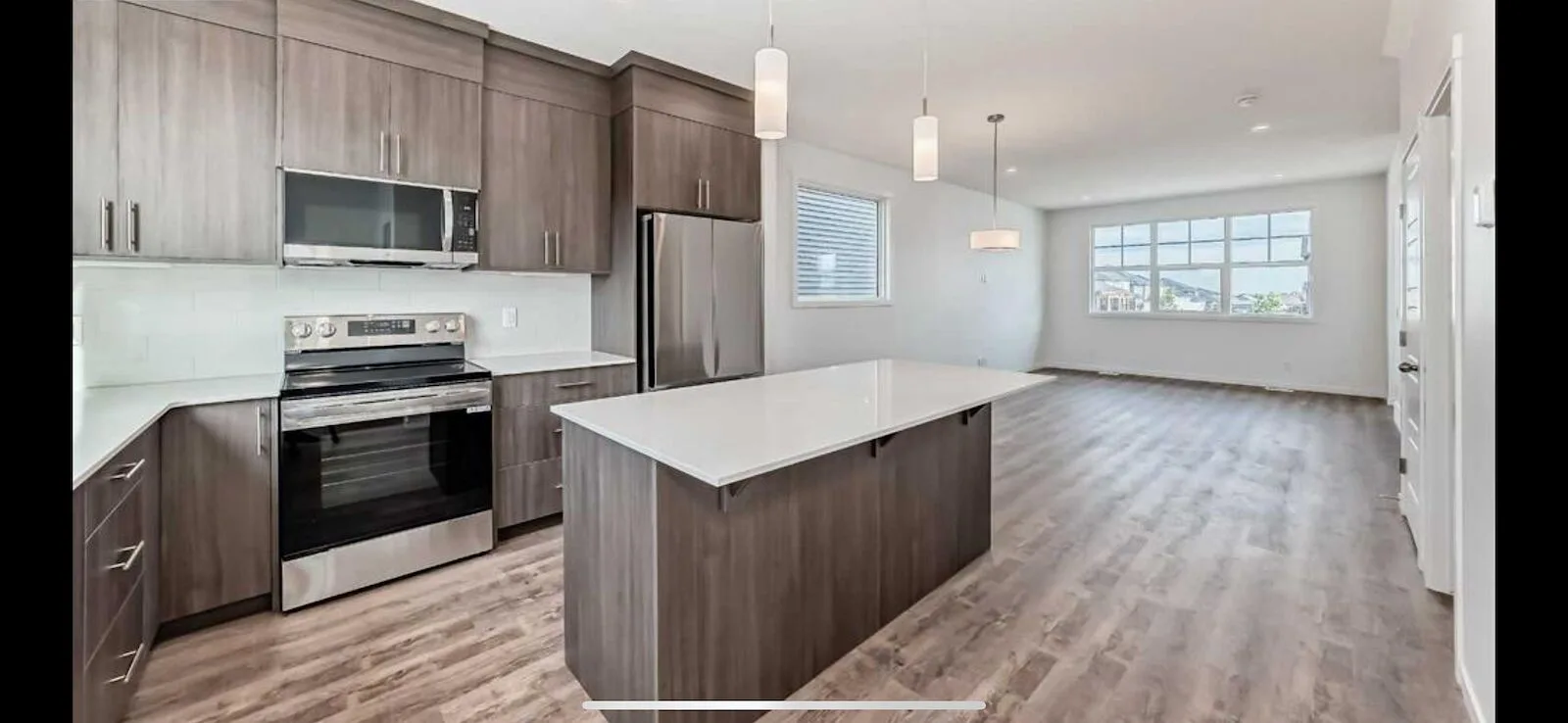 Full house 3 bedroom, 2.5 bathroom including basement