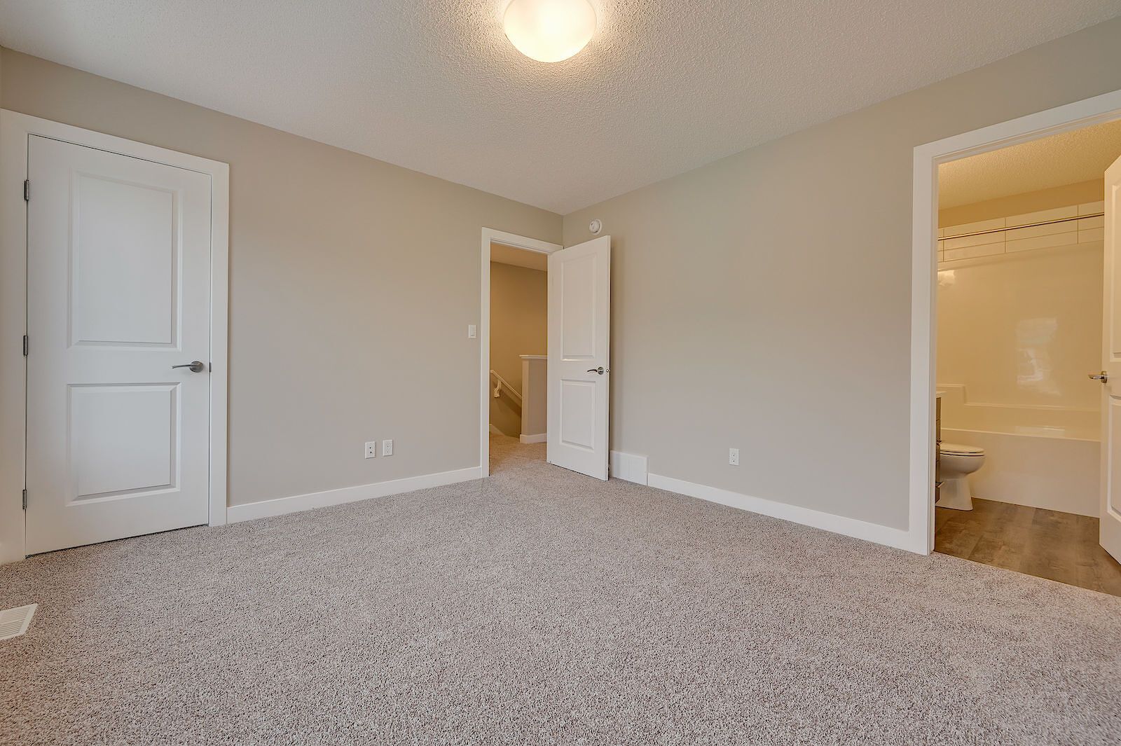 Three Bedroom Townhomes with attached Garage