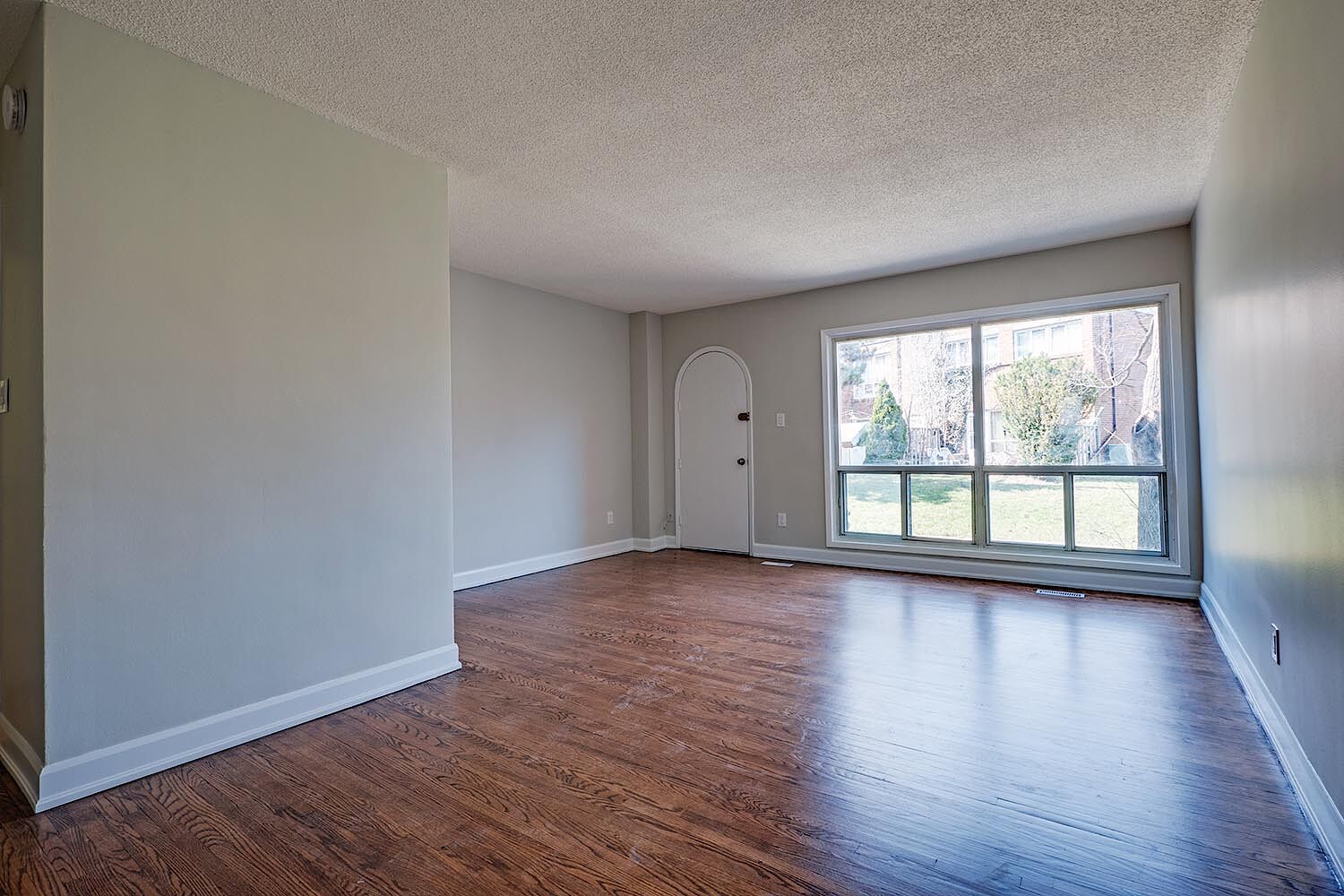 150 - 160 Cactus Avenue