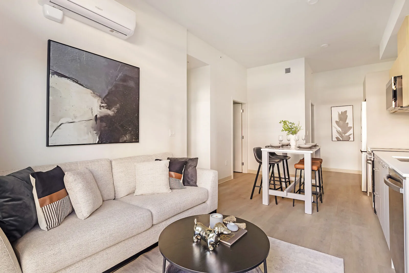 Brand New Homes In North Vancouver | A/C, Pet Friendly, EV Parking