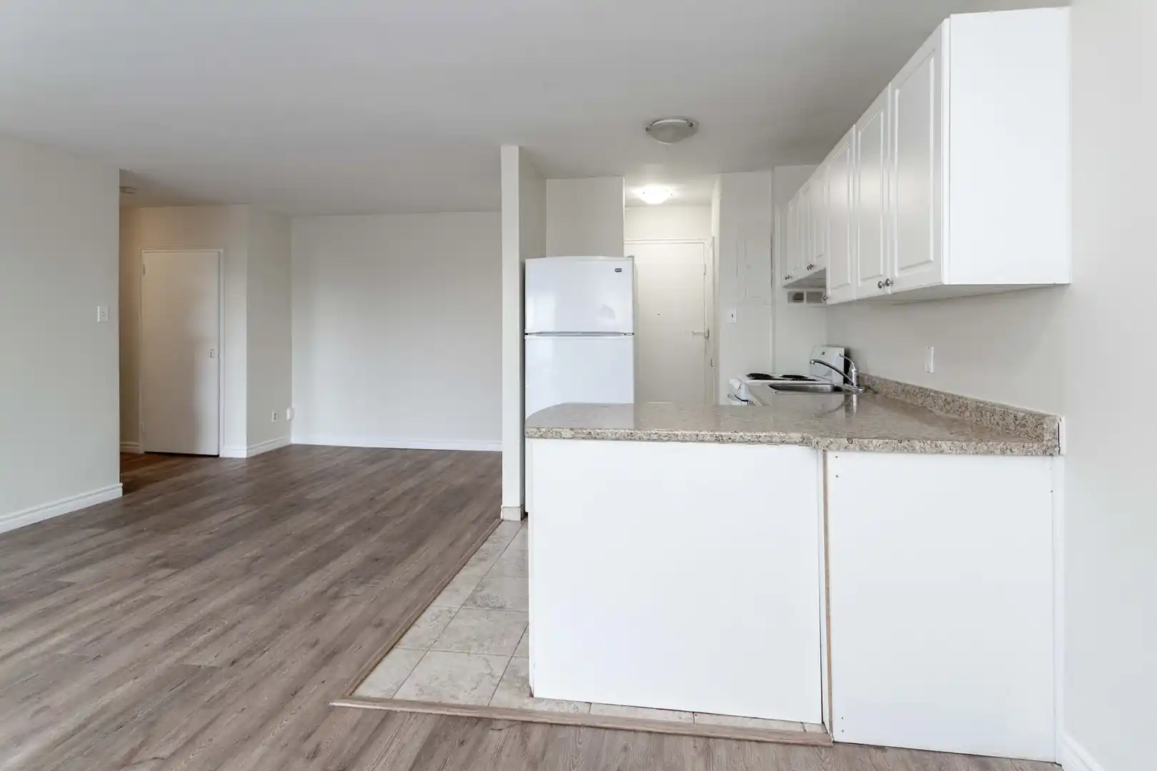 Regal Tower Apartments - Sarnia