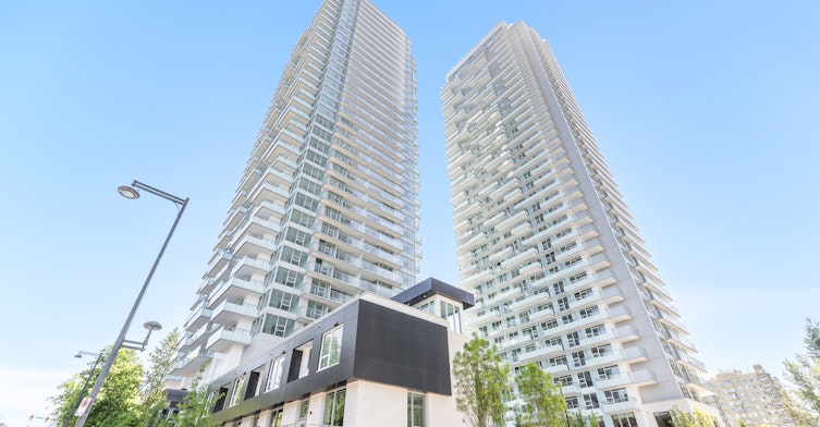 2503-13778 100 Avenue