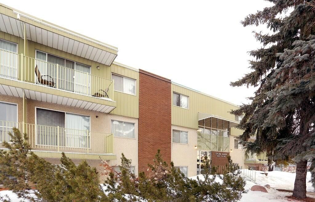 Affordable, comfortable rental living in Edmonton’s family-friendly Evansdale community.