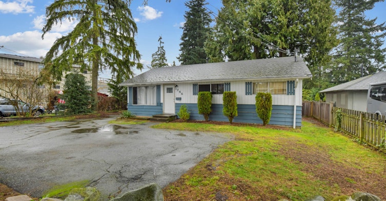 House-1746 156 Street