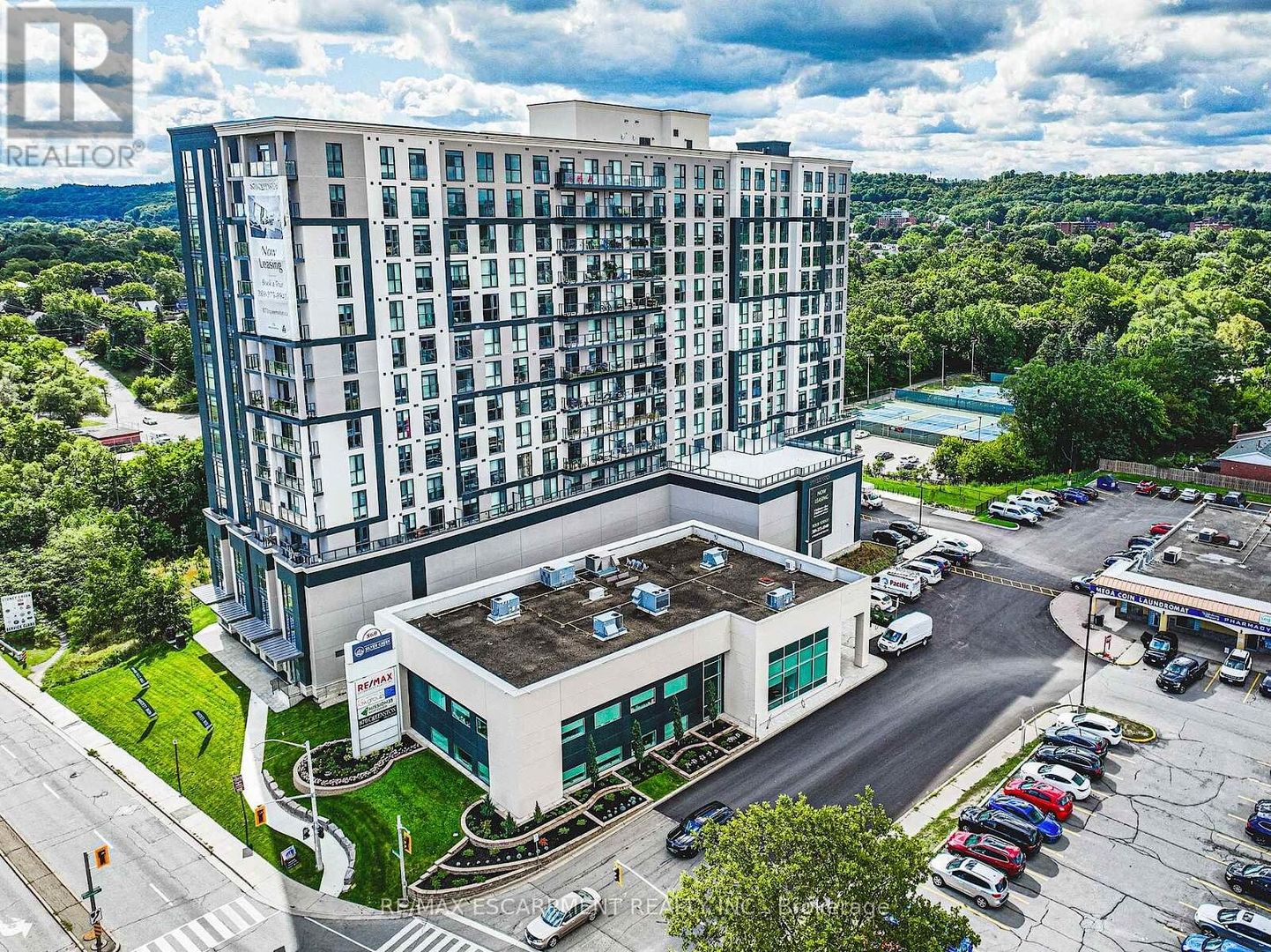 Apartment in Hamilton (Stoney Creek)