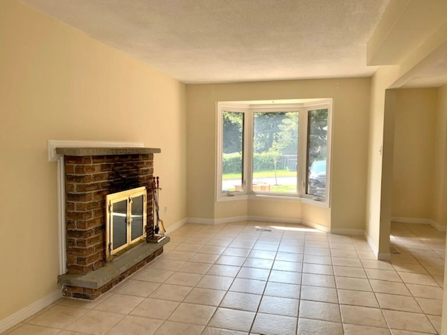 Duplex Available in South/Central Barrie