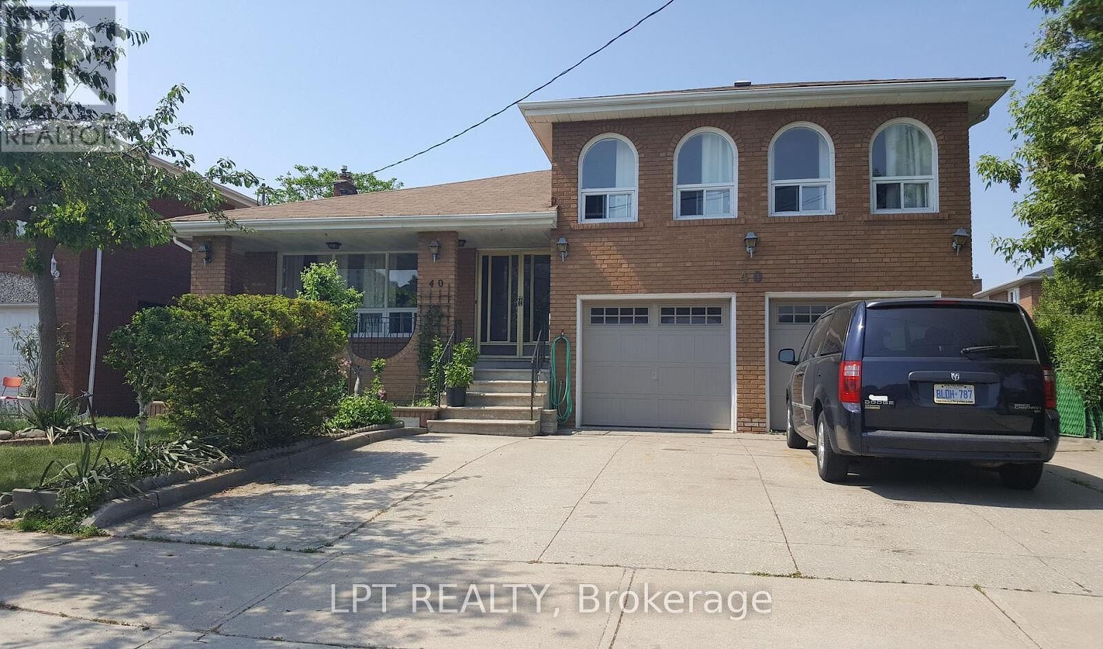 House in Toronto (Kingsview Village-The Westway)