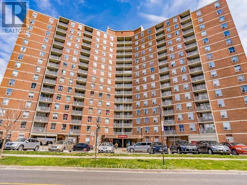 Apartment in Toronto (Crescent Town)