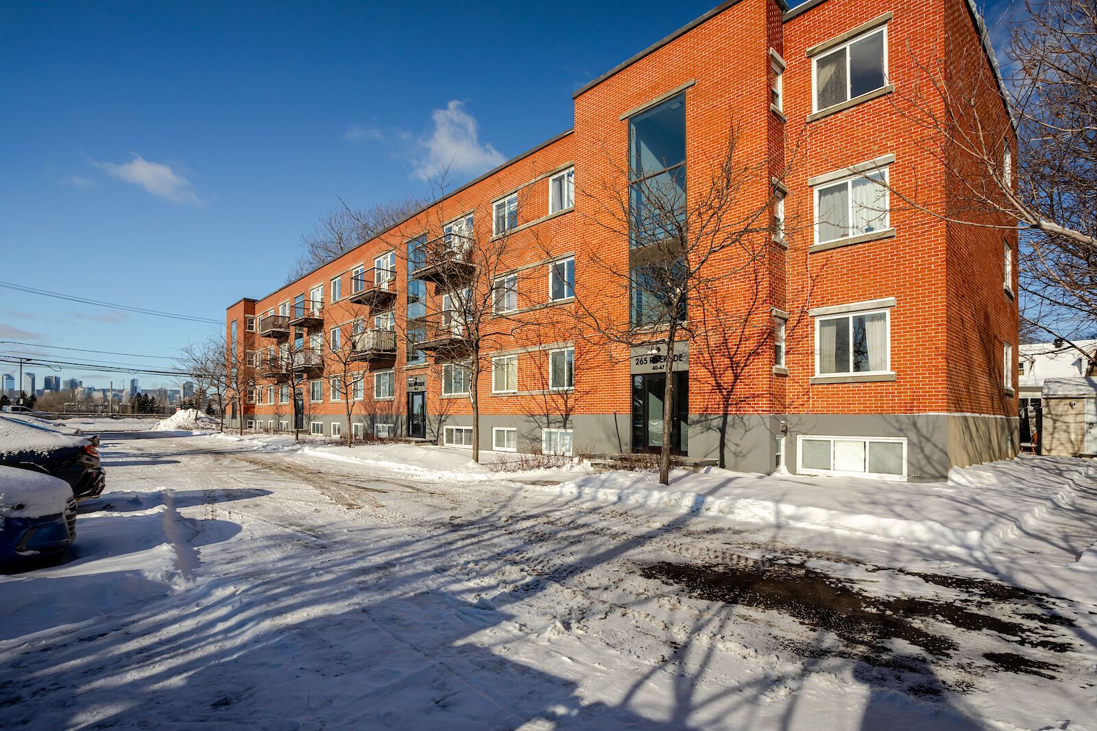 265 Riverside