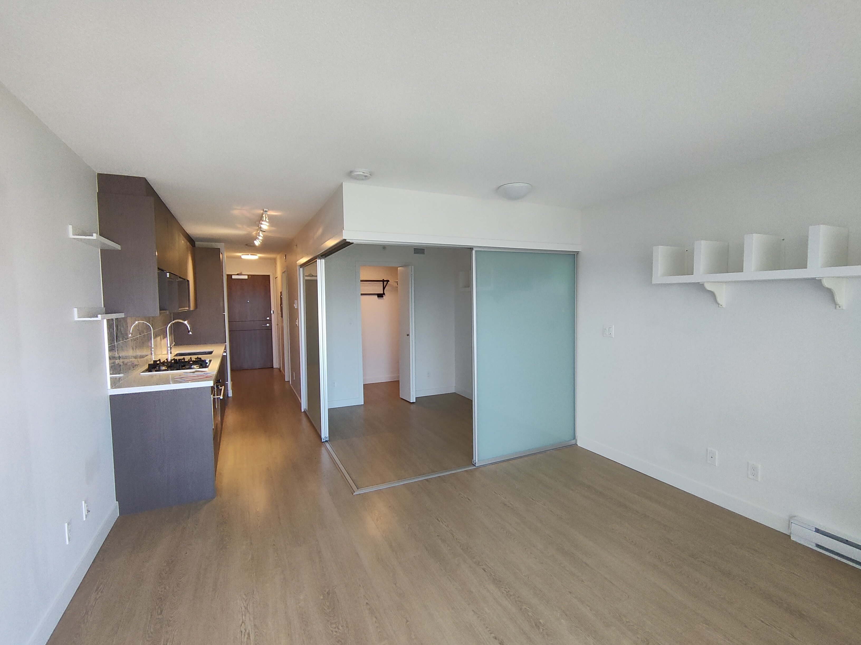13696 100 Avenue, Surrey, BC - Condo for rent